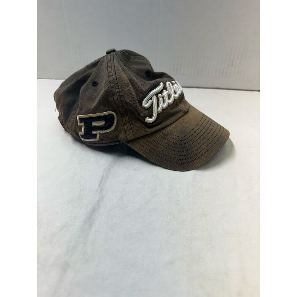 Purdue Boilermakers Titleist Hat
Cap golf distressed one size adjustable